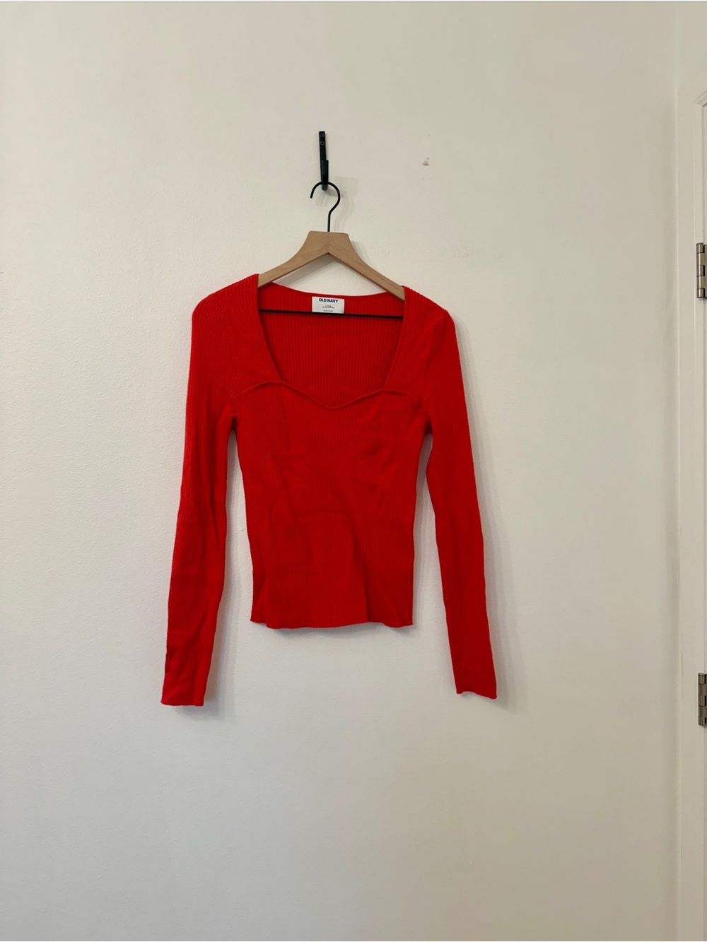 Old Navy Red Ribbed Long-Sleeve Sweetheart-Neck Top